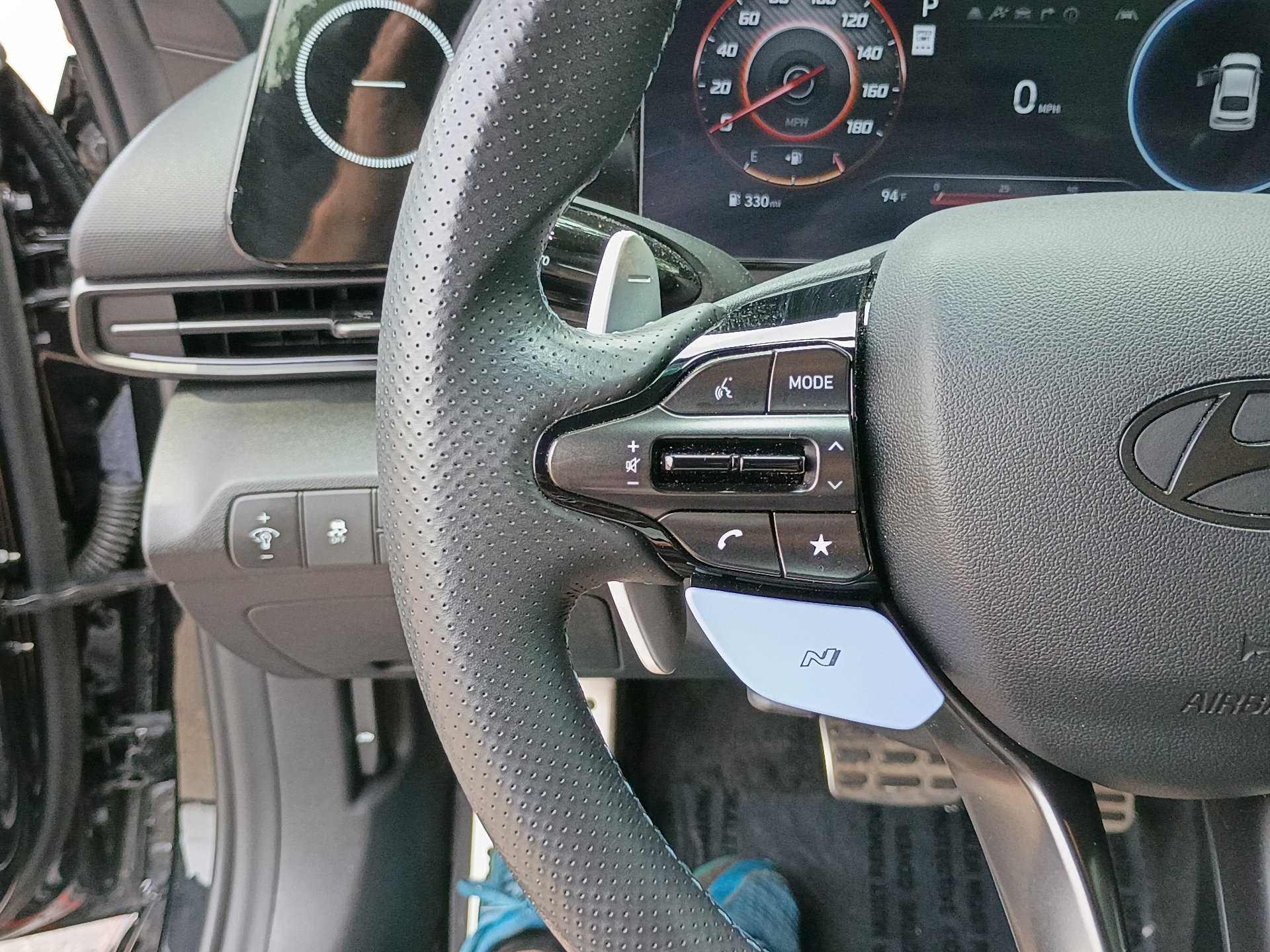 Used 2025 Hyundai Elantra N FWD image 23