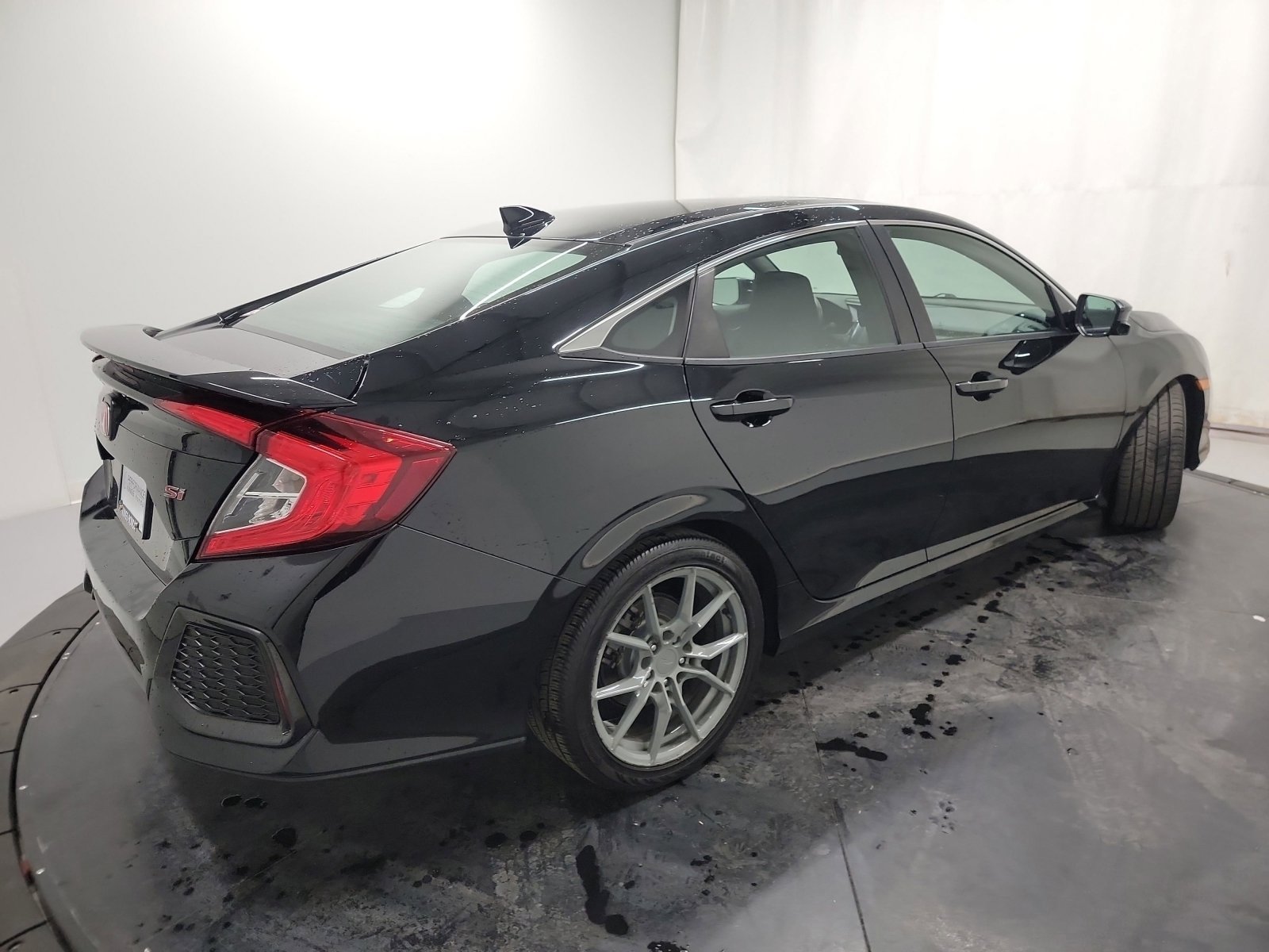 Used 2018 Honda Civic Si image 9