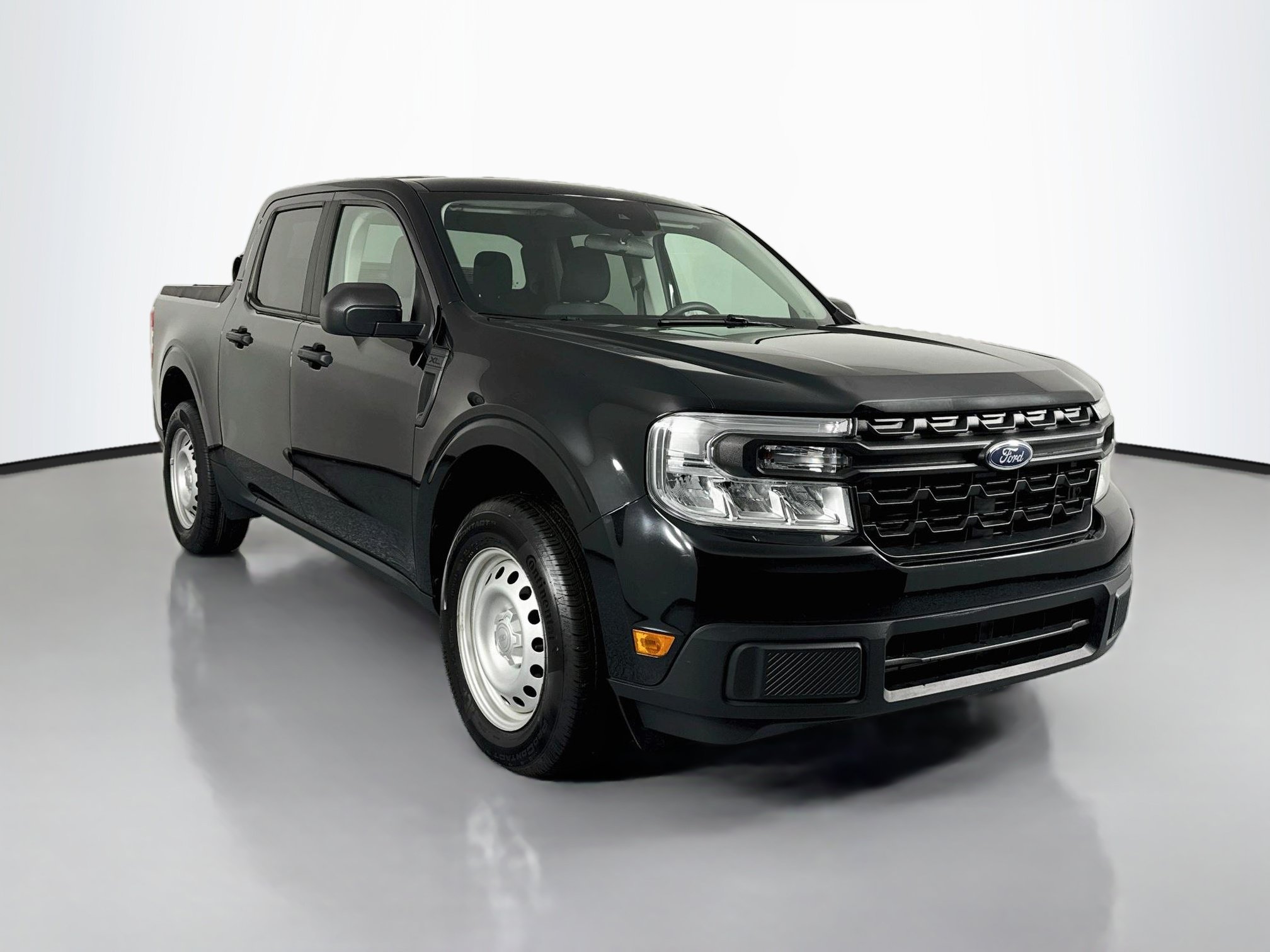 Used 2022 Ford Maverick XL FWD image 3