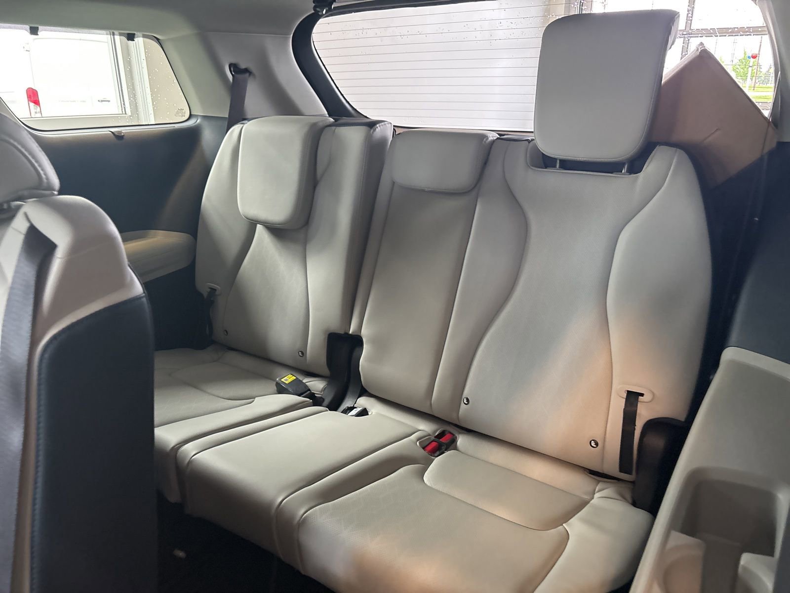 New 2025 Kia Carnival SX image 11