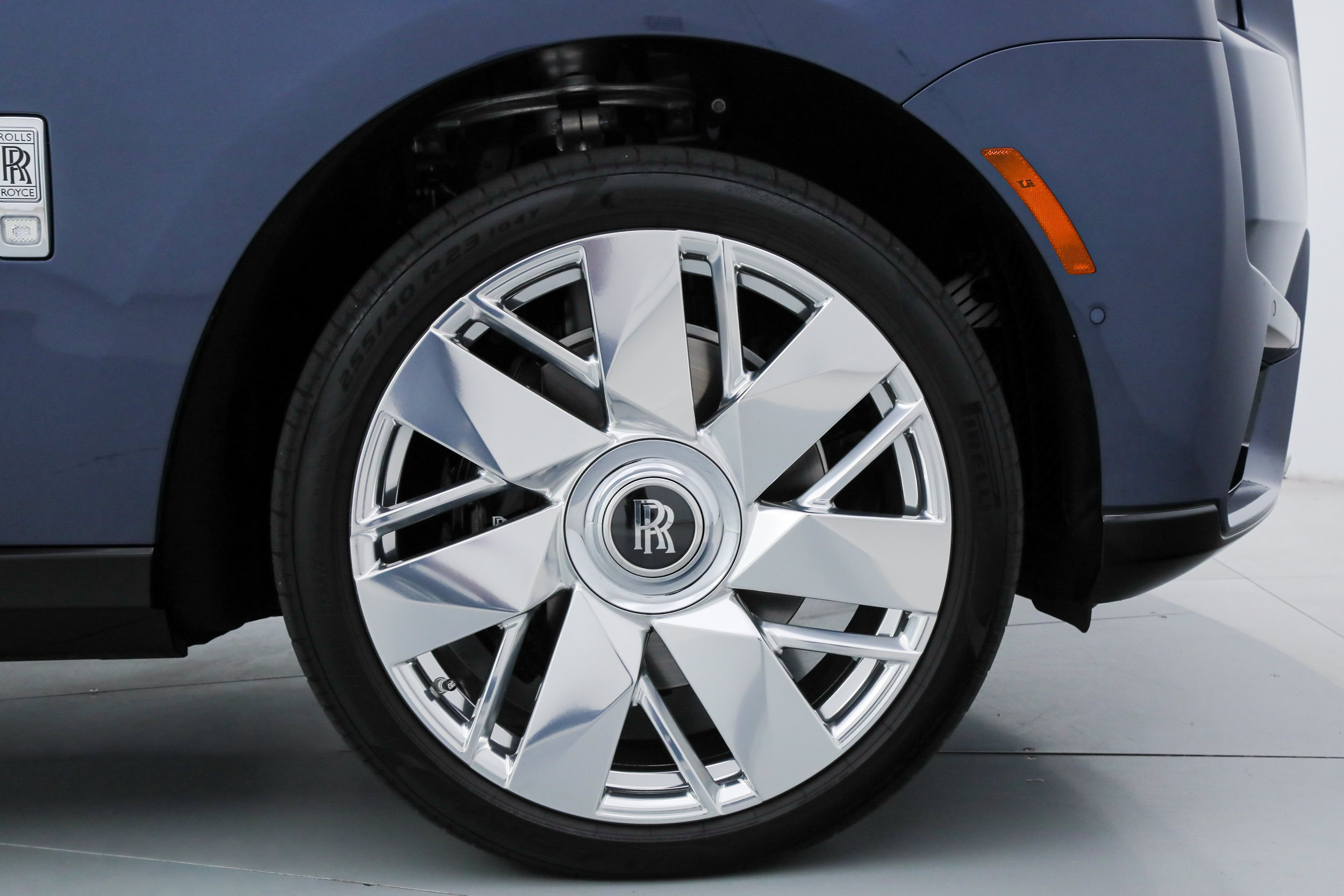 Used 2026 Rolls-Royce Cullinan AWD/4WD image 38