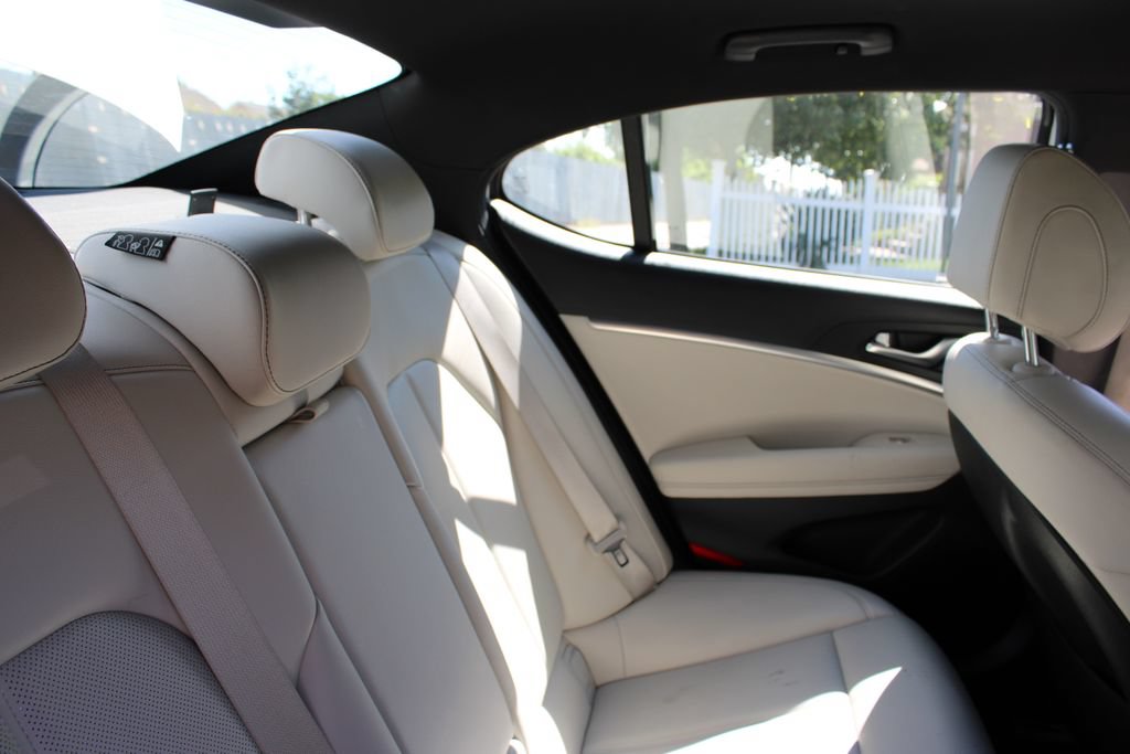 Used 2024 Genesis G70 2.5T image 23