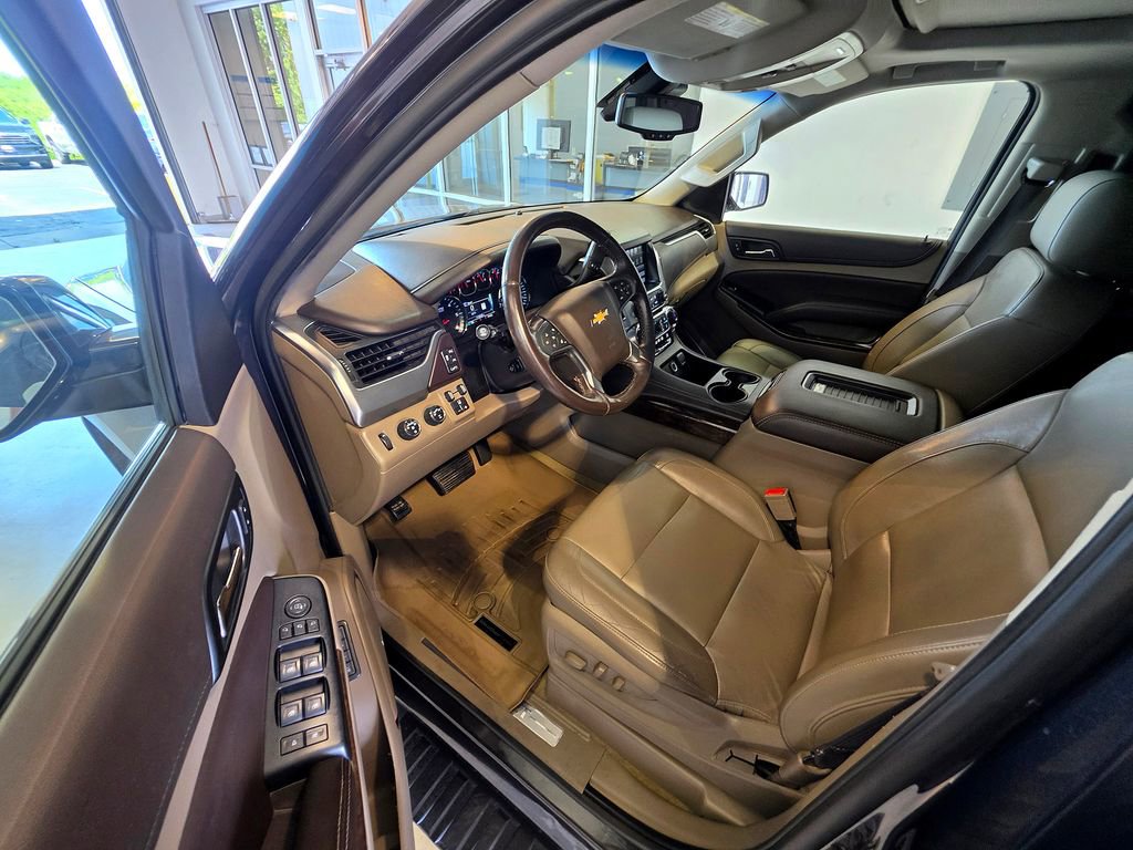 Used 2017 Chevrolet Tahoe LT w/ LT Signature Package AWD/4WD image 24