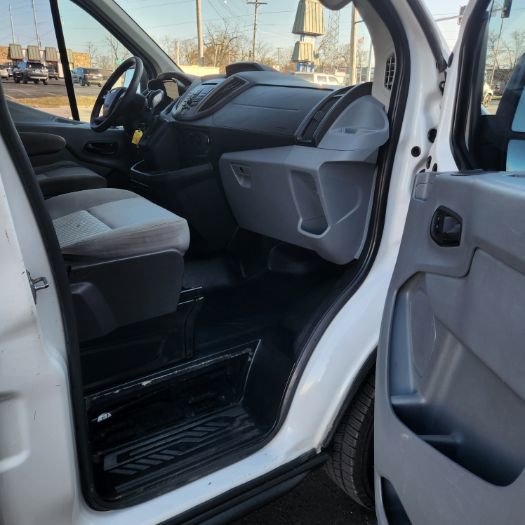 Used 2019 Ford Transit 250 130 Low Roof image 28