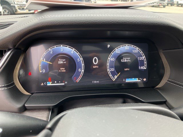 Certified 2025 Jeep Grand Cherokee Limited w/ Luxury Tech Group II image 17