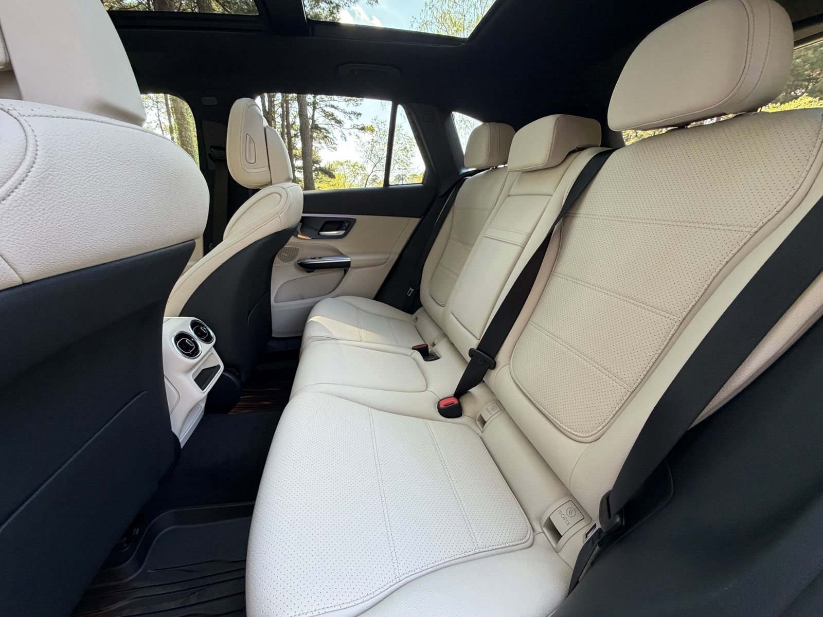 New 2026 Mercedes-Benz GLC 300 image 12
