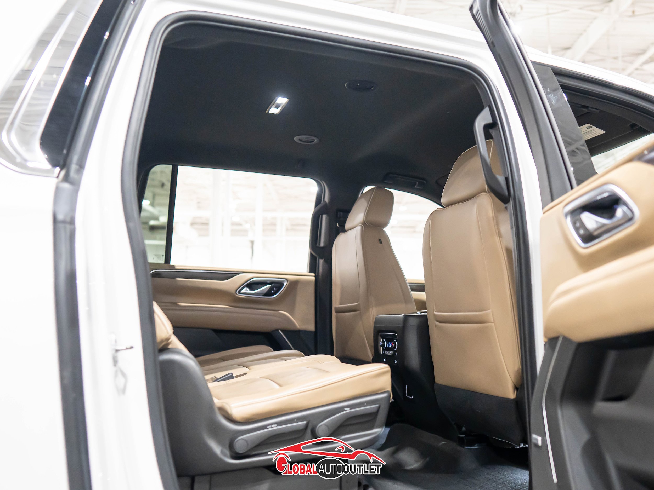 Used 2021 Chevrolet Suburban Premier RWD image 19