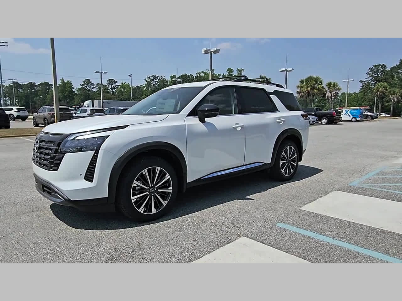 New 2026 Nissan Pathfinder Platinum FWD image 20