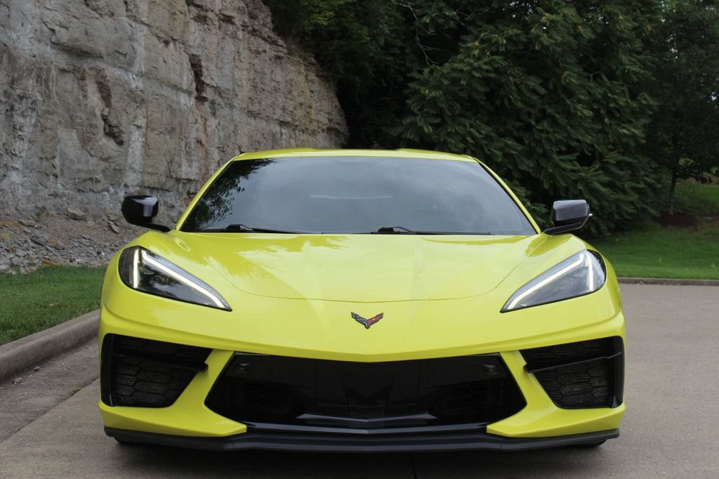 Used 2022 Chevrolet Corvette Stingray Premium Cpe w/ Z51 Performance Package RWD image 2
