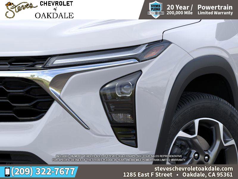 New 2025 Chevrolet Trax LT w/ Driver Confidence Package FWD image 10