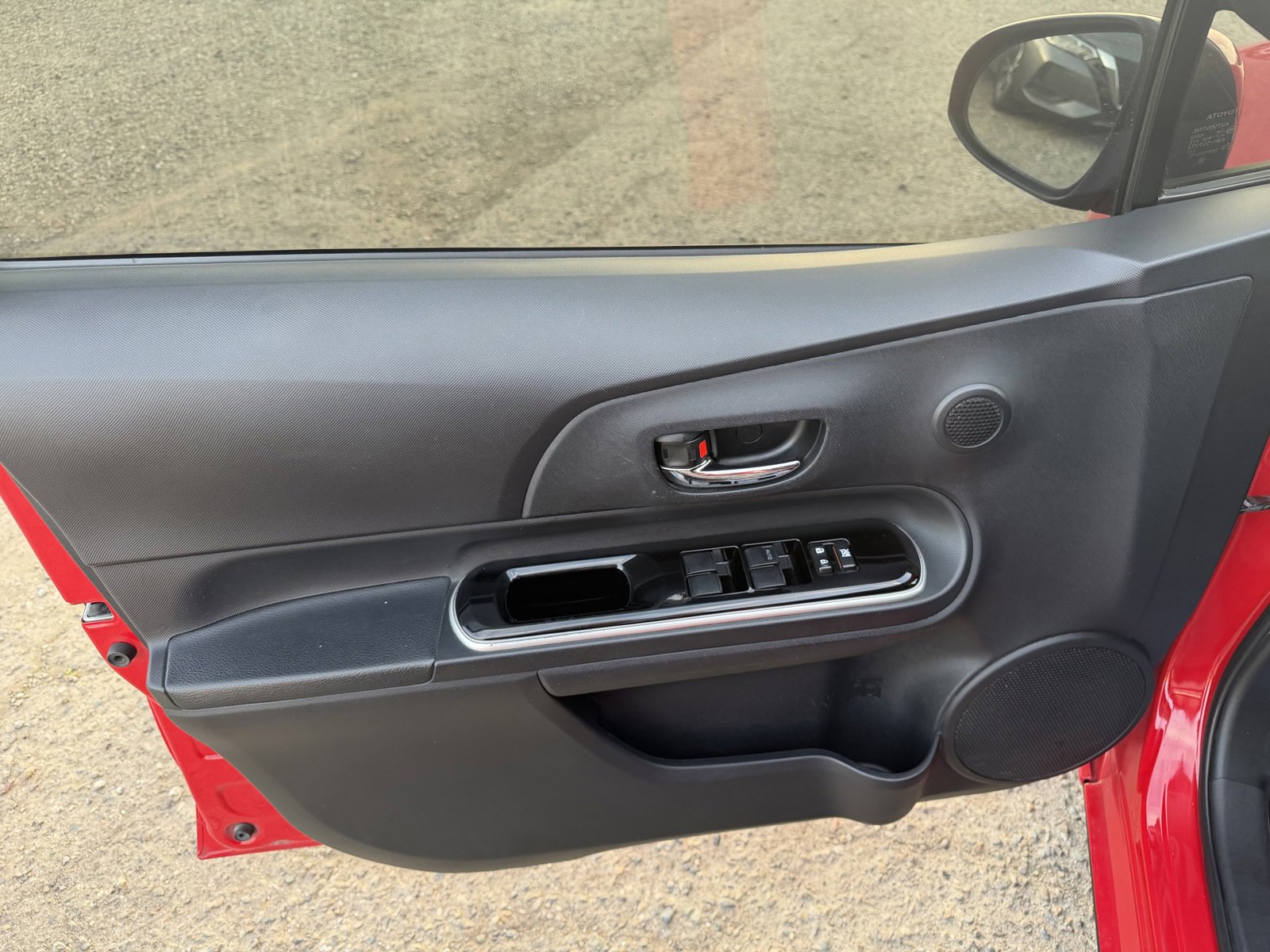 Used 2015 Toyota Prius C Four image 13