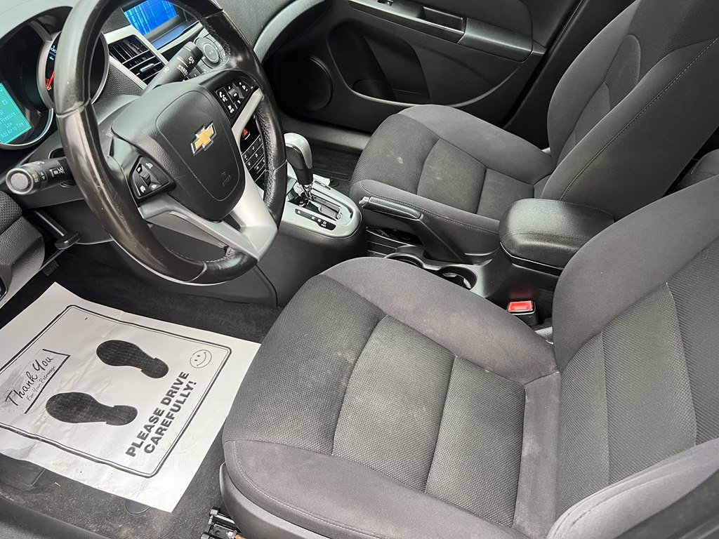 Used 2013 Chevrolet Cruze LT image 15