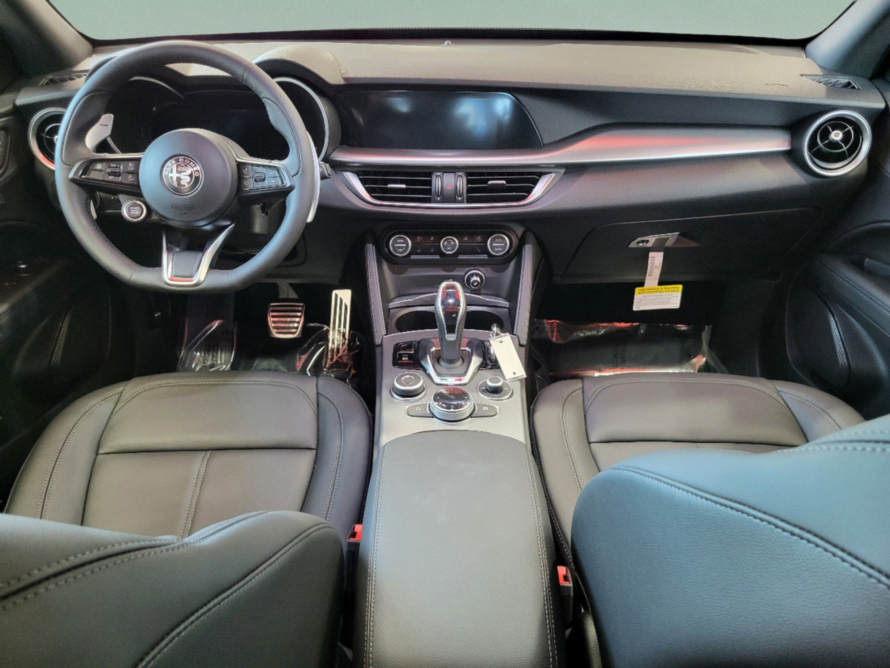 New 2025 Alfa Romeo Stelvio Sprint AWD/4WD image 40