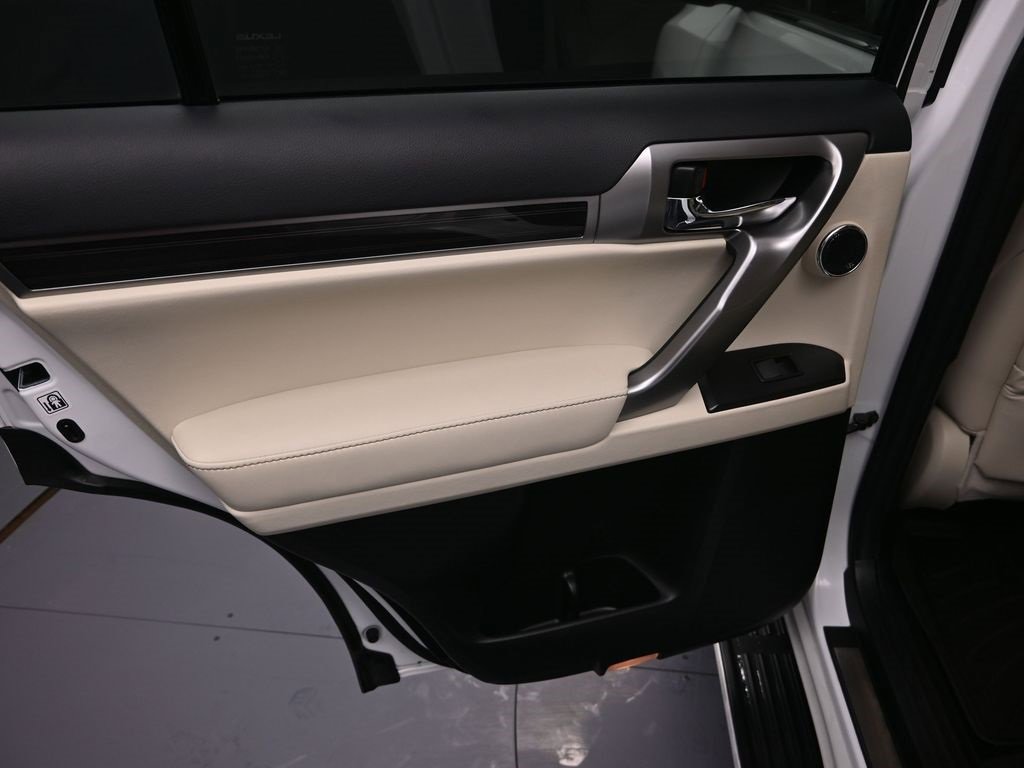 Used 2023 Lexus GX 460 Premium image 30