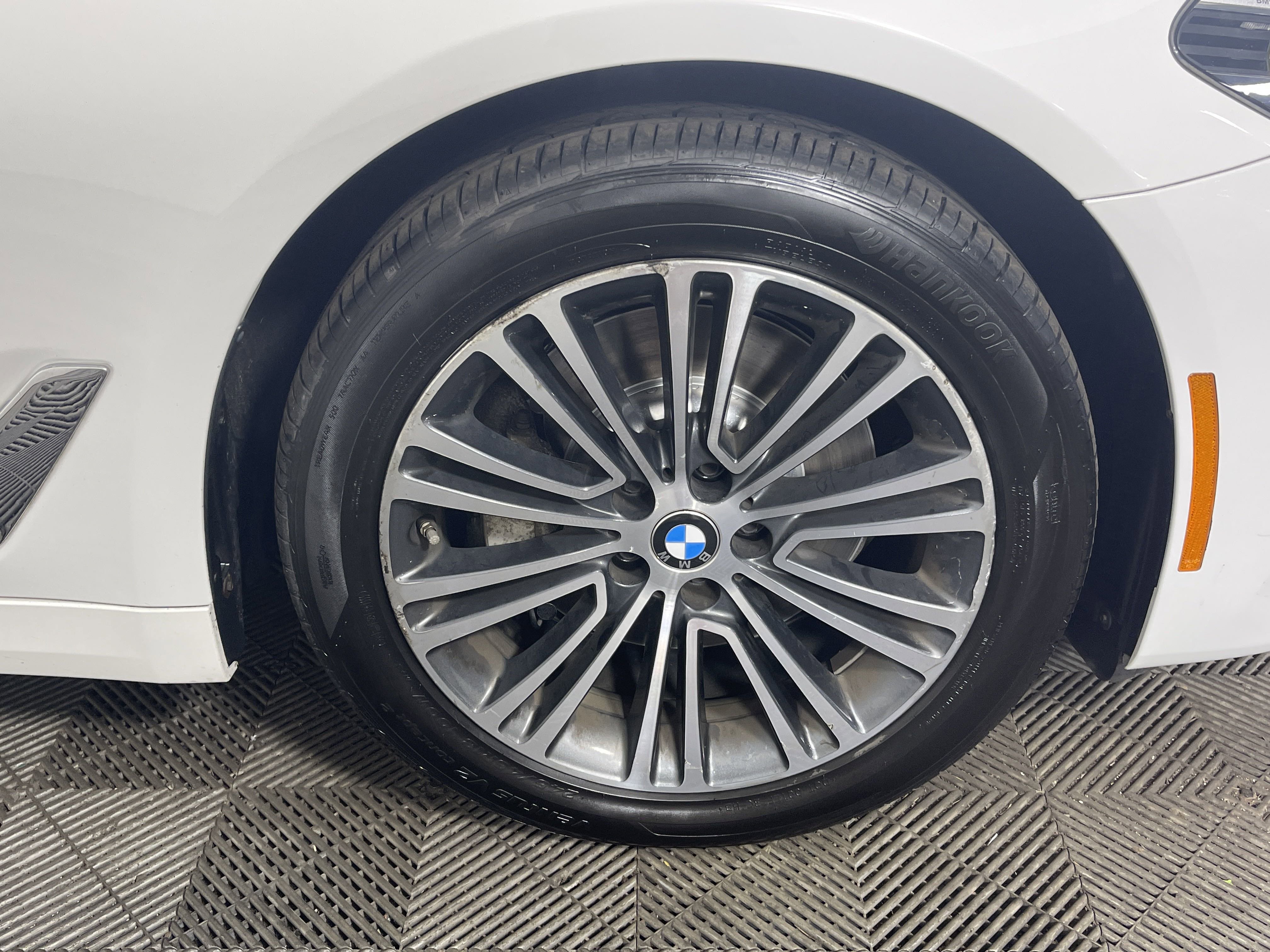 Used 2019 BMW 530i xDrive 530i xDrive w/ Convenience Package image 8