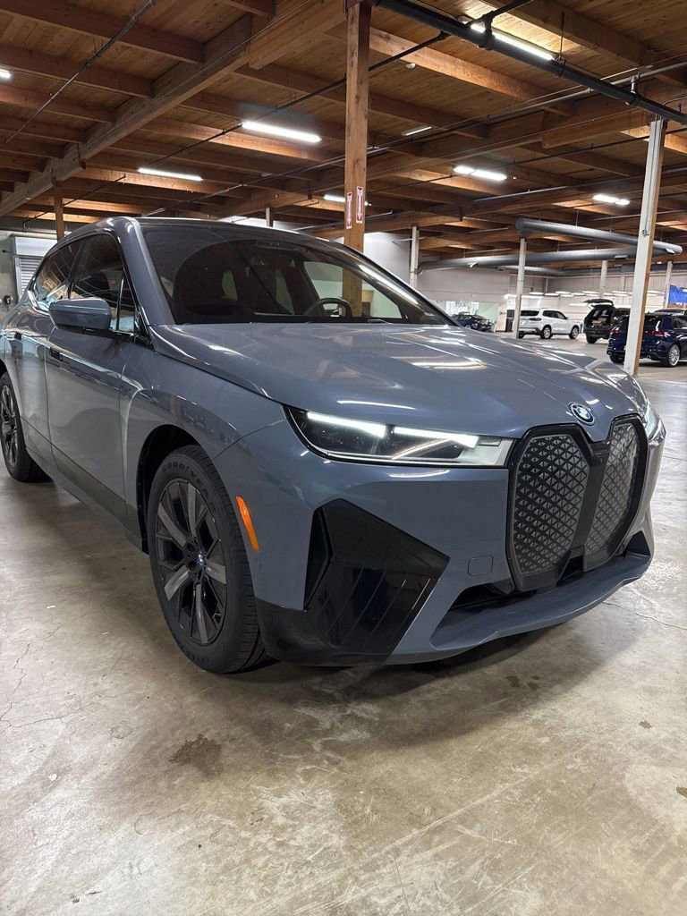 Certified 2024 BMW iX xDrive50 w/ Premium Package AWD/4WD image 3
