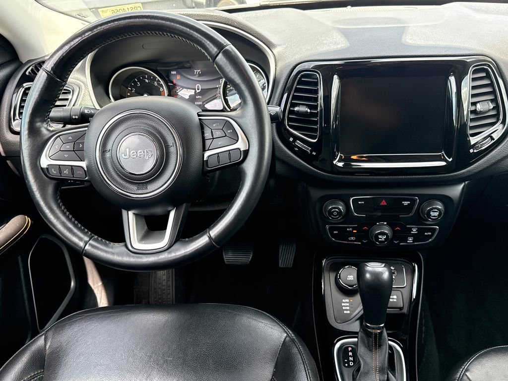 Used 2018 Jeep Compass Limited AWD/4WD image 19