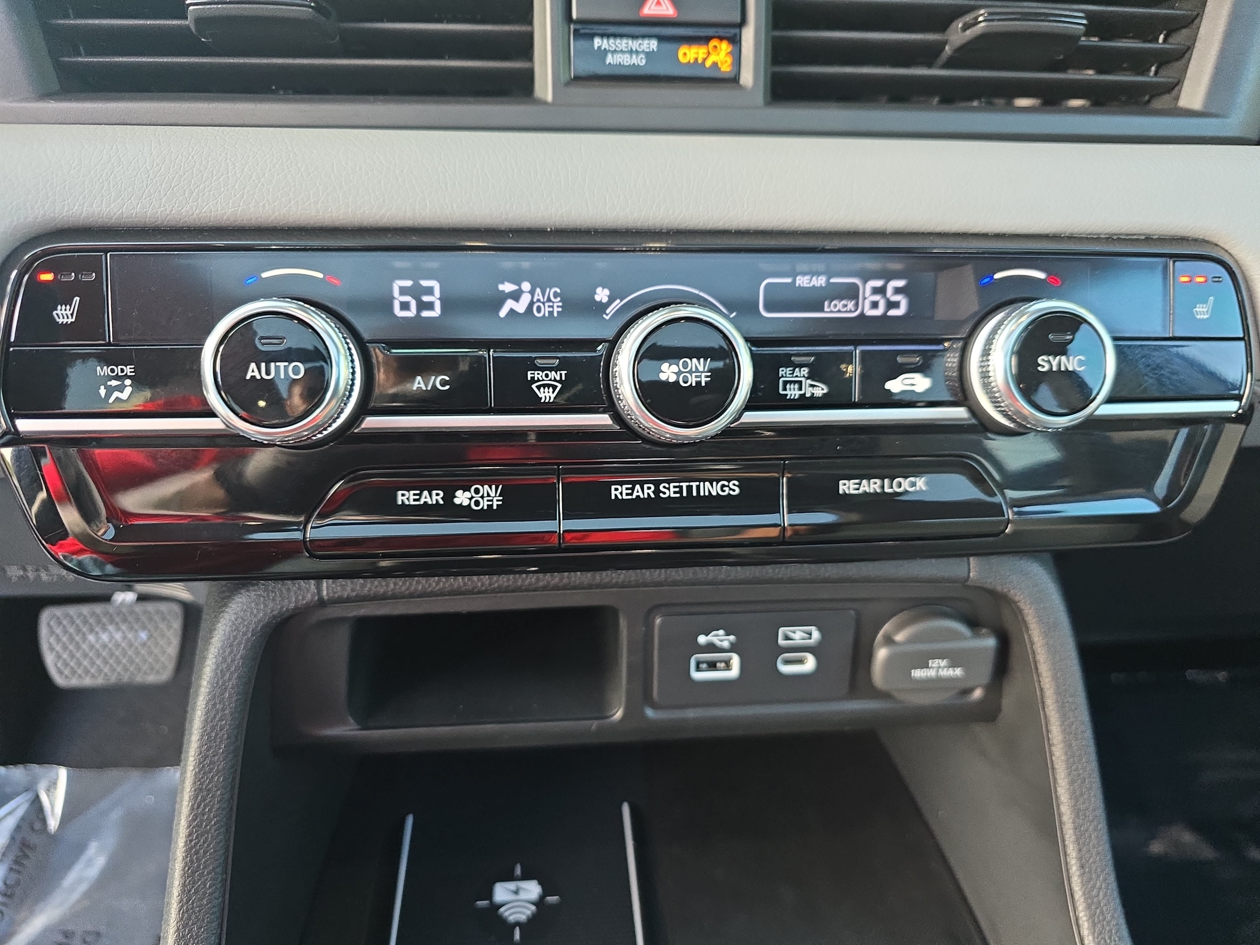 Used 2025 Honda Pilot Touring image 25