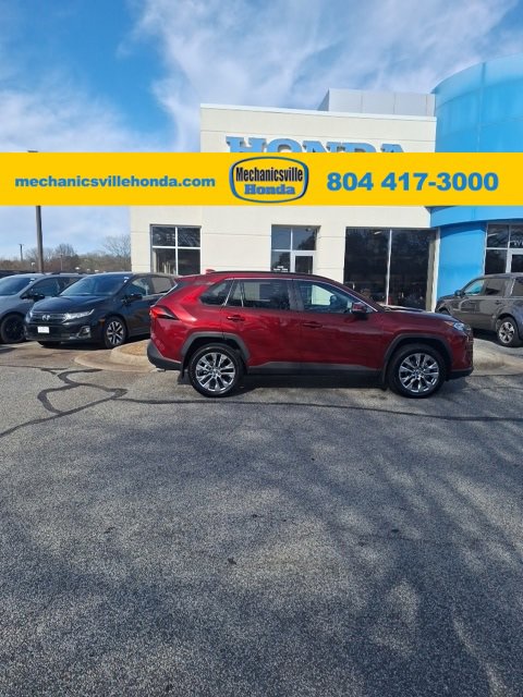 Used 2021 Toyota RAV4 XLE Premium image 1