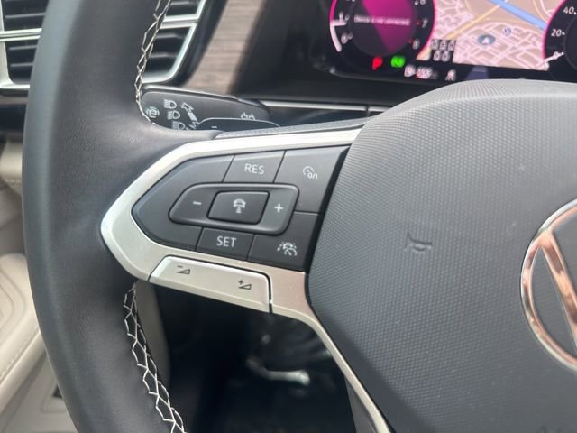 Used 2025 Volkswagen Atlas SEL image 13