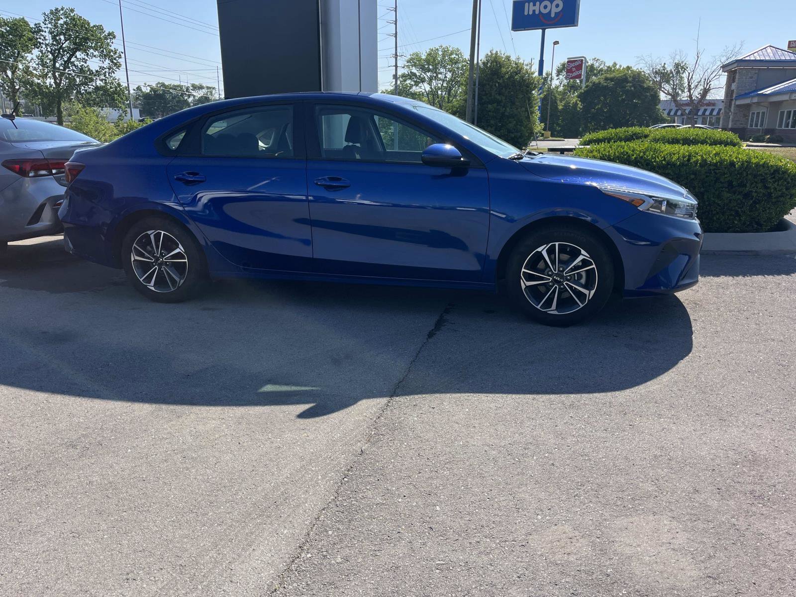 Used 2023 Kia Forte LXS FWD image 2