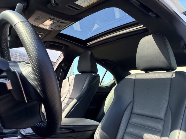 Used 2023 Lexus IS 350 F Sport w/ Navigation Package RWD image 5