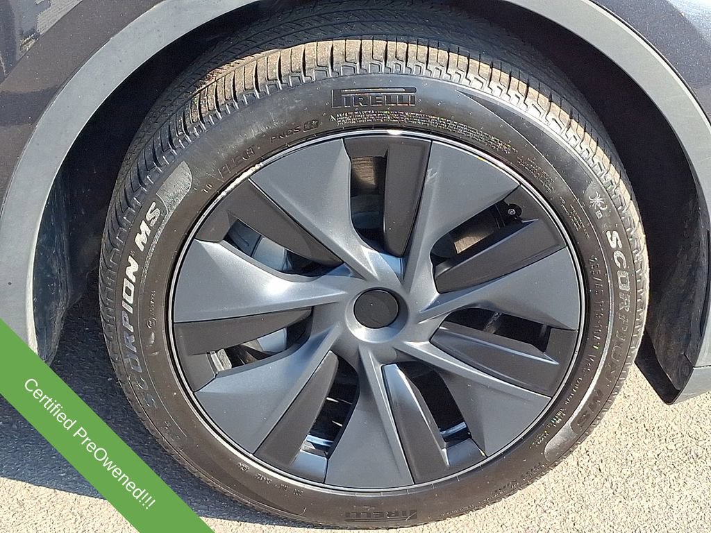 Used 2024 Tesla Model Y Long Range RWD image 8