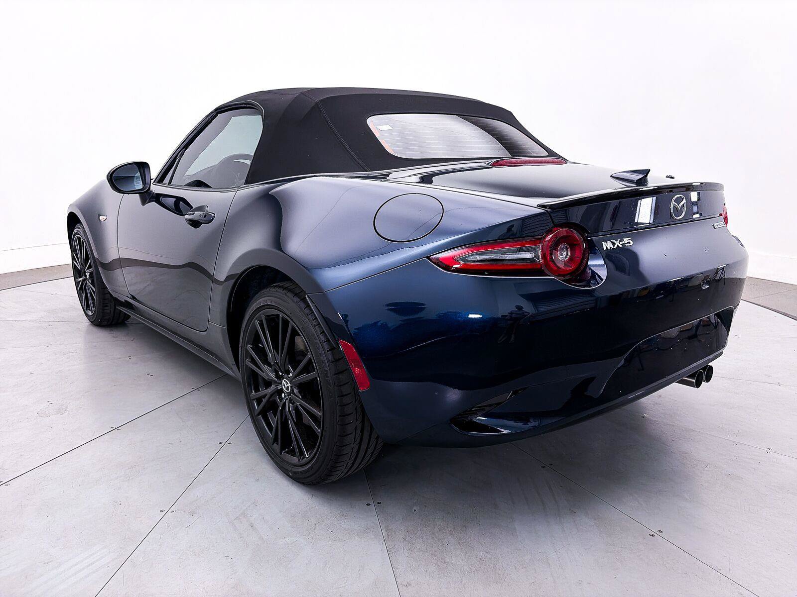 New 2026 MAZDA MX-5 Miata Club w/ Interior Package RWD image 11