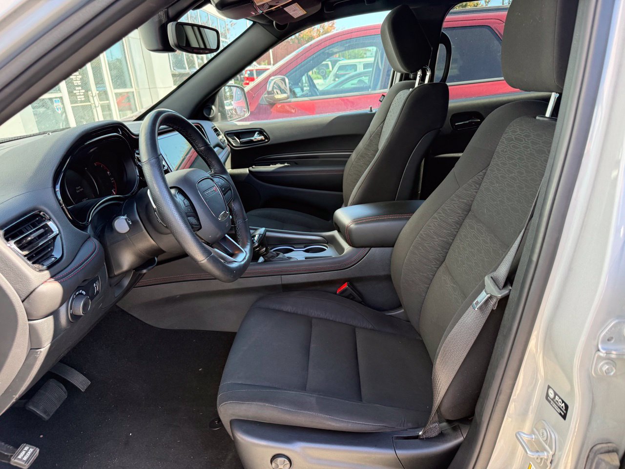 Used 2025 Dodge Durango GT RWD image 11