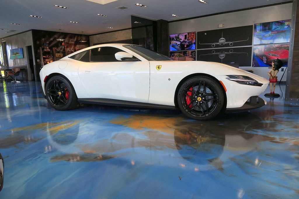 Used 2023 Ferrari Roma image 3