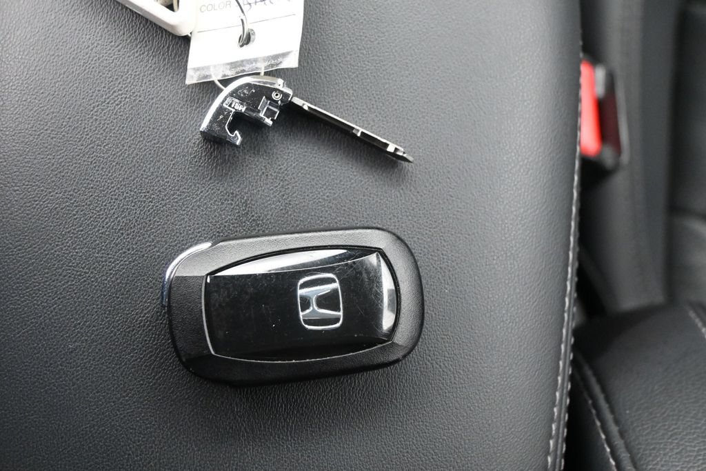 Used 2025 Honda HR-V EX-L image 25