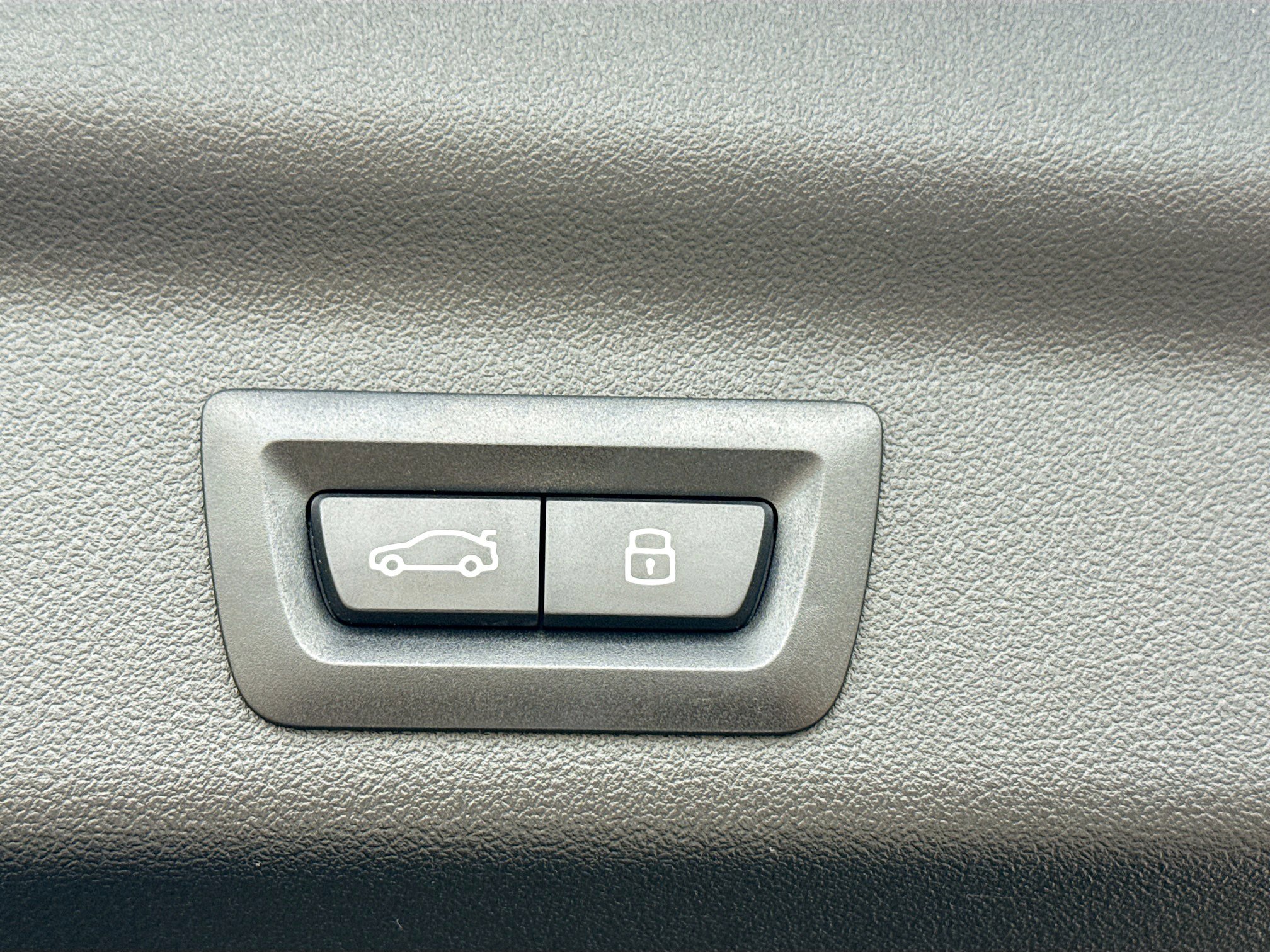 Used 2023 BMW X1 xDrive28i w/ Premium Package image 13