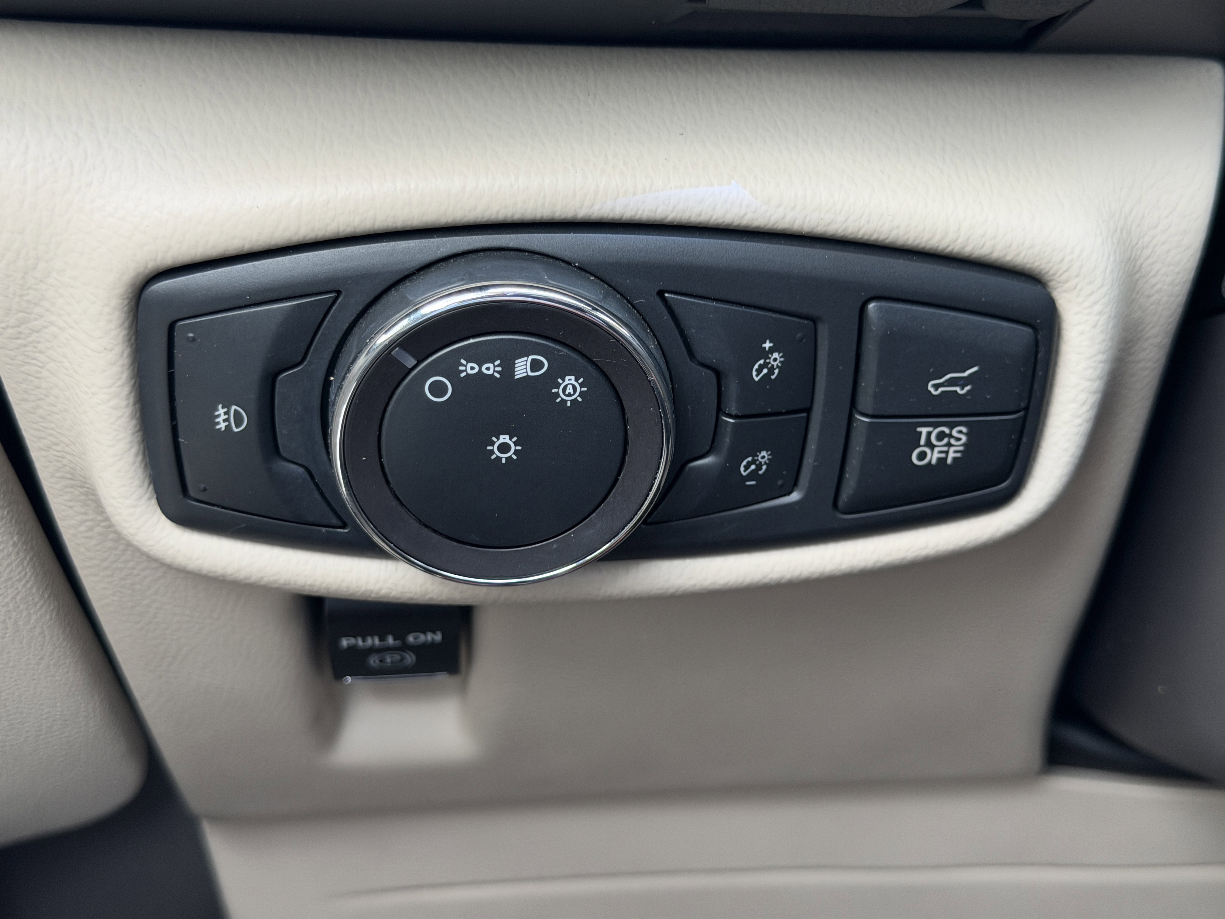 Used 2019 Lincoln Nautilus Select image 24