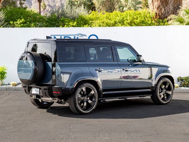 New 2026 Land Rover Defender 110 X-Dynamic SE image 6