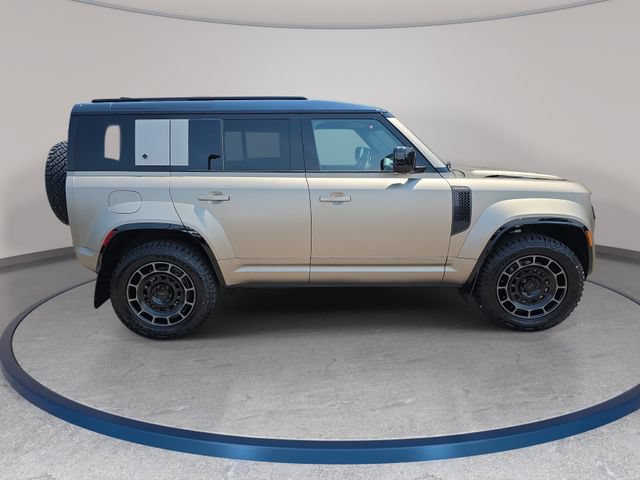 New 2026 Land Rover Defender 110 OCTA AWD/4WD image 4