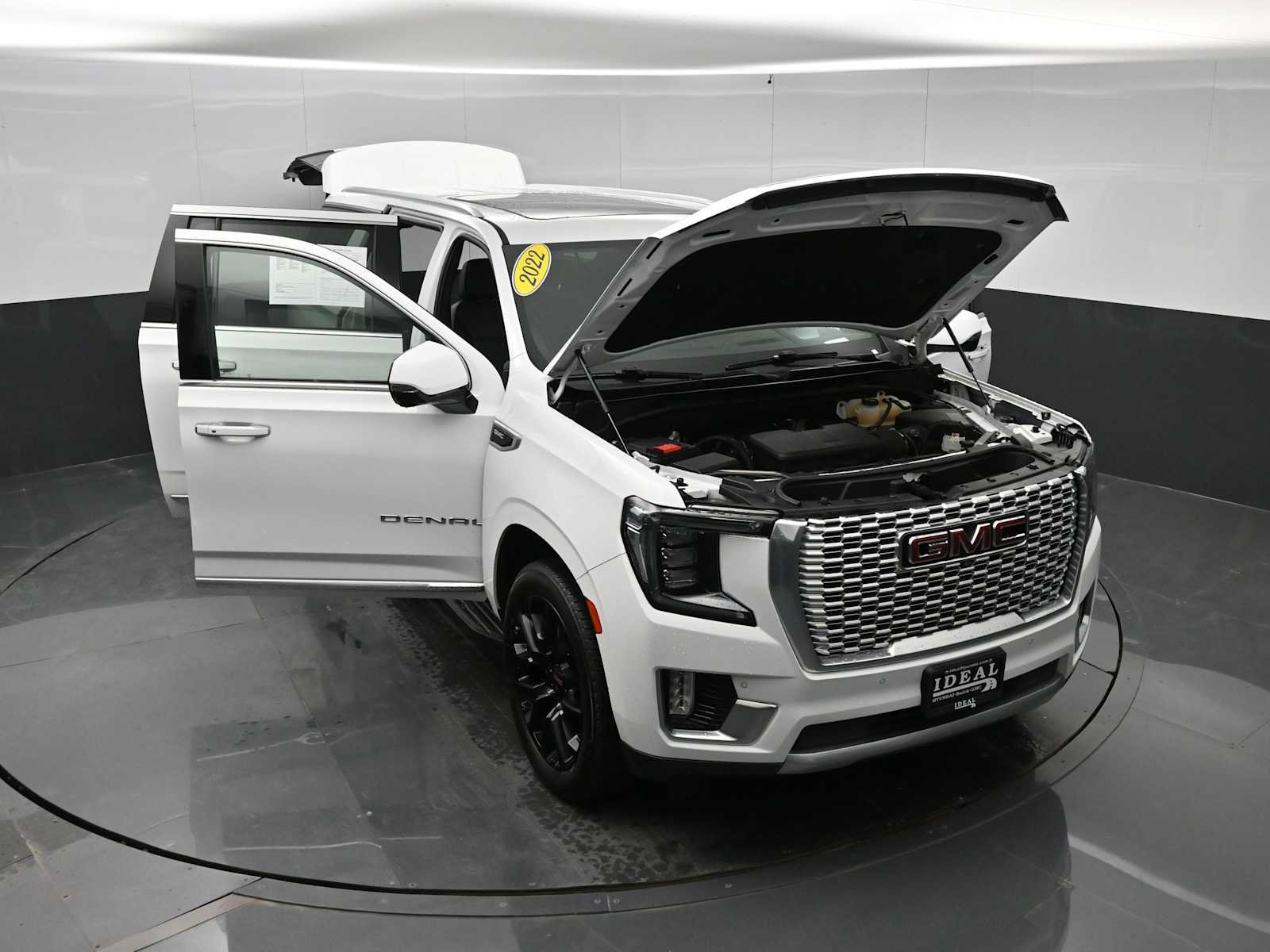 Used 2022 GMC Yukon XL Denali AWD/4WD image 41