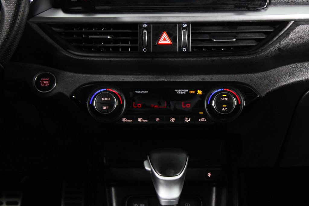 Used 2023 Kia Forte GT-Line w/ GT-Line Premium Package FWD image 18