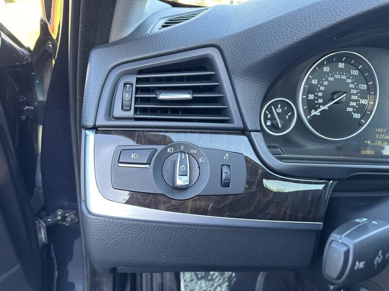 Used 2011 BMW 535i Sedan RWD image 42