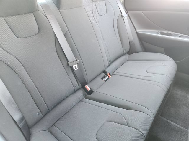 Certified 2024 Hyundai Elantra SE FWD image 19