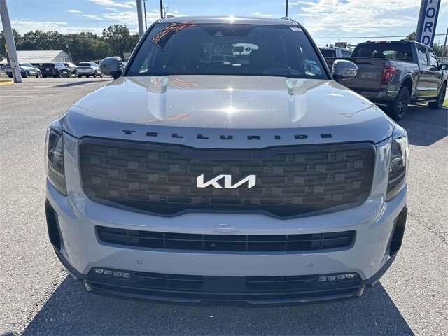 Used 2022 Kia Telluride SX w/ SX Prestige Package image 2