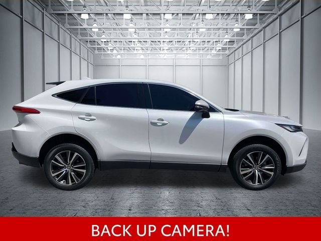Used 2023 Toyota Venza LE AWD/4WD image 5