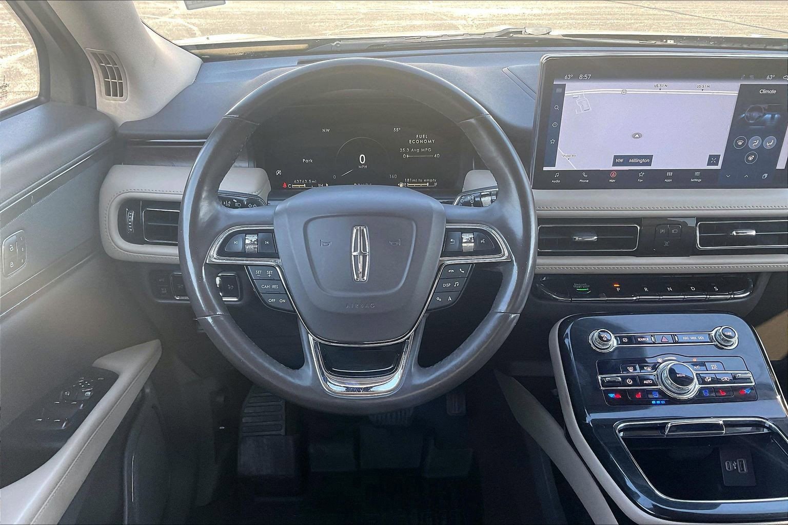 Used 2022 Lincoln Nautilus Reserve AWD/4WD image 5