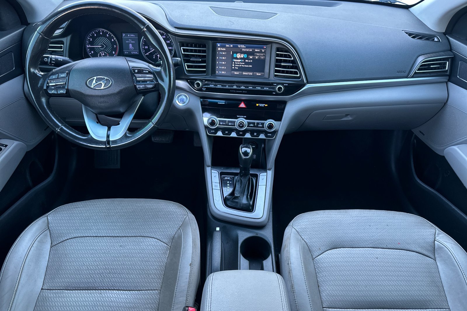 Used 2020 Hyundai Elantra Limited image 14