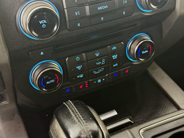 Used 2017 Ford F150 Raptor w/ Equipment Group 802A Luxury image 17