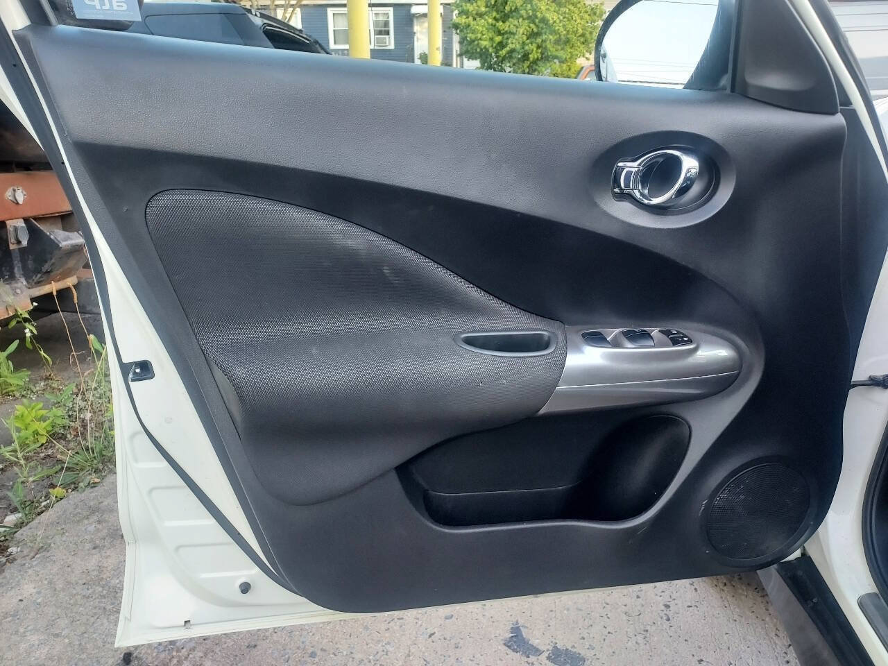 Used 2012 Nissan Juke SL AWD/4WD image 13