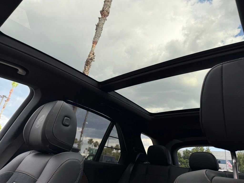 New 2026 Mercedes-Benz GLE 53 AMG 4MATIC image 2