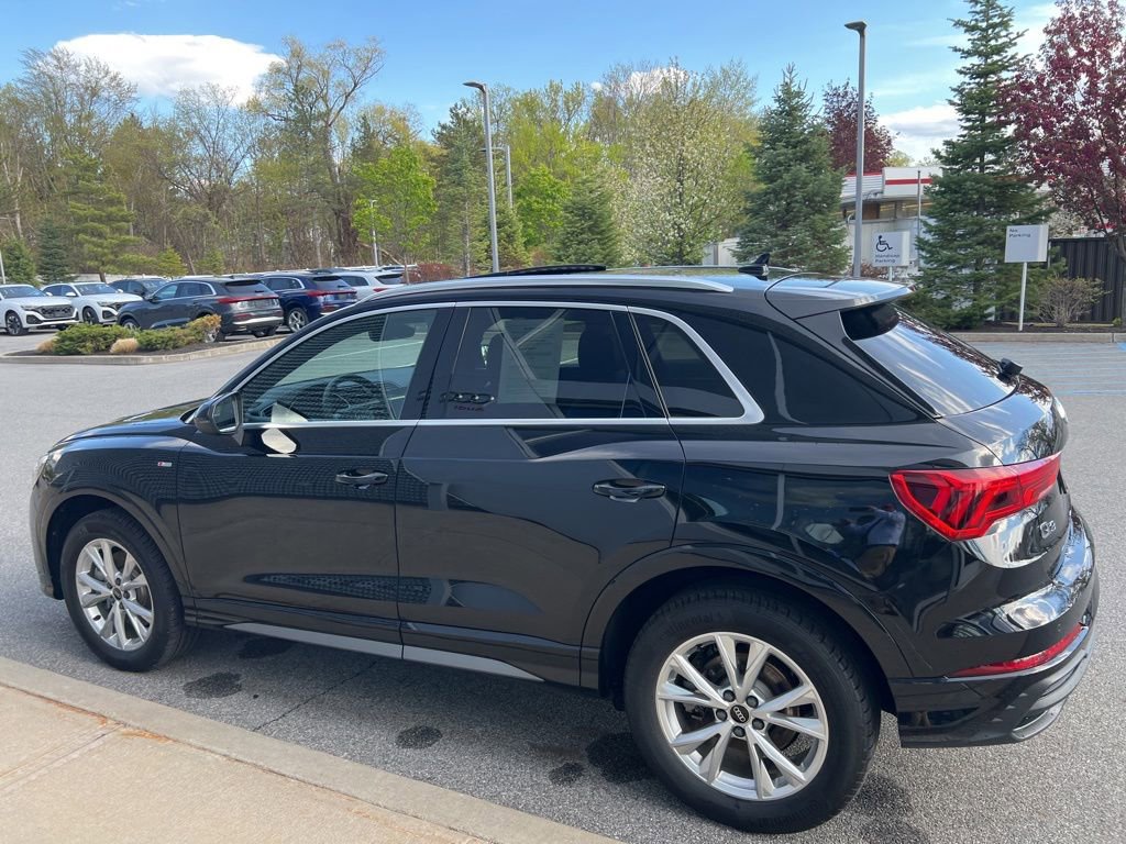 Used 2025 Audi Q3 2.0T Premium w/ Convenience Package AWD/4WD image 38