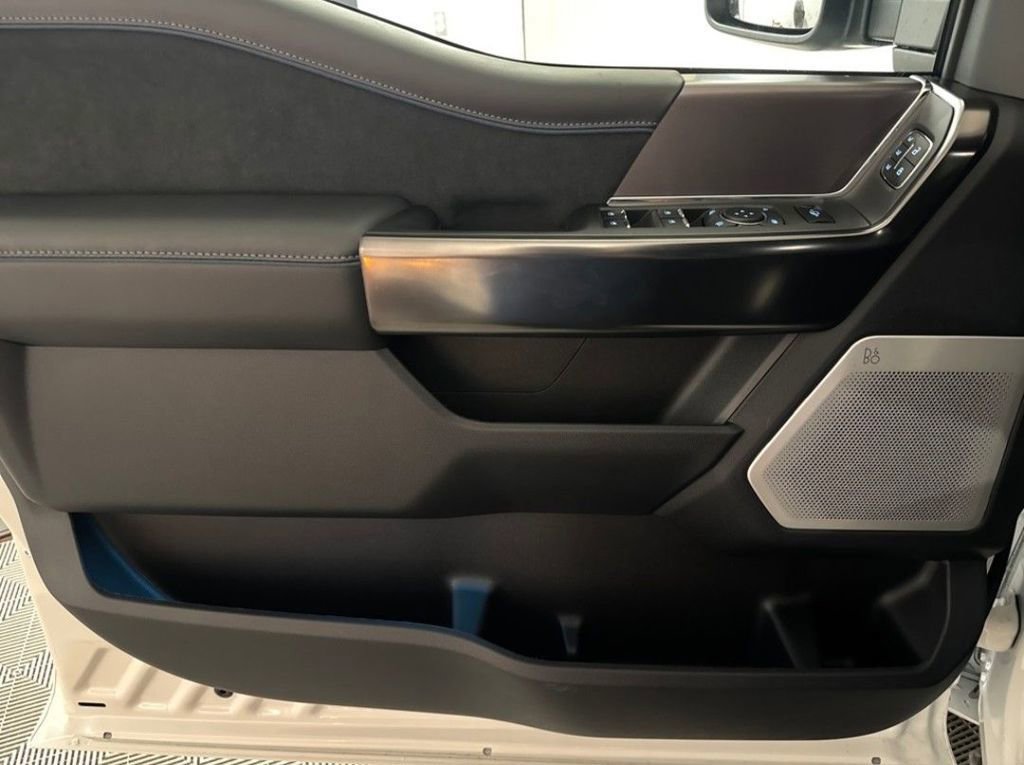 New 2026 Ford F450 Platinum w/ FX4 Off-Road Package image 25