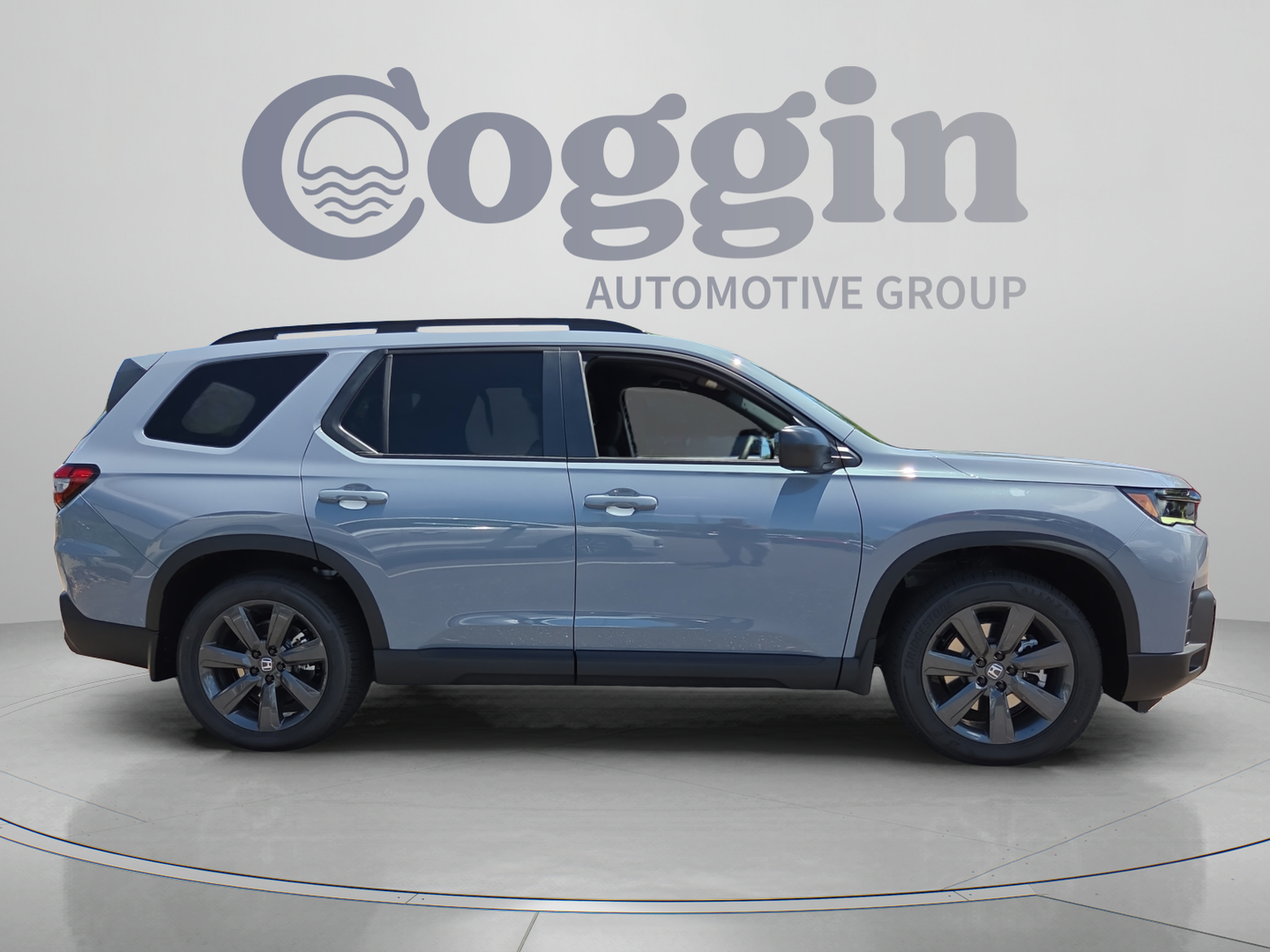 New 2026 Honda Pilot Sport image 6