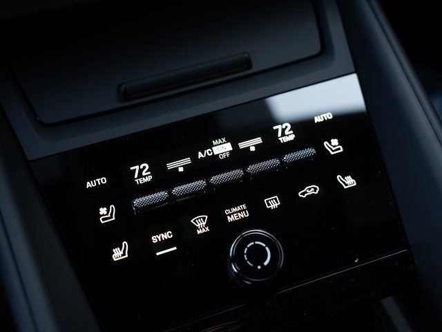 New 2026 Porsche Macan 4 Electric image 27